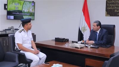 محافظ دمياط يلتقى مع مدير إدارة المرور لبحث عدد من الموضوعات