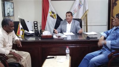 «‏مدينة أرمنت» تبحث مواجهة المتغيرات المكانية غير القانونية بالأقصر (صور)