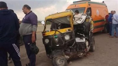 بينهم سائق.. إصابة 3 أشخاص في تصادم ملاكي بـ «توك توك» بالمنيا 