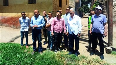 معاون وزير الإسكان يتفقد مشاكل الصرف الصحي في سمالوط بالمنيا