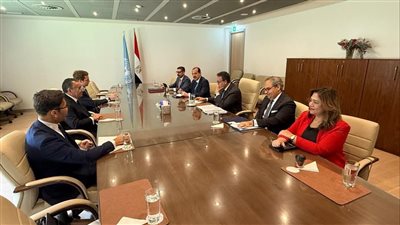 مناقشات بين وزير الصحة ورئيس شركة GKSD القابضة للاستثمار