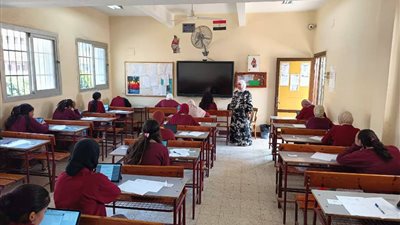 تعليم القاهرة: غرف عمليات مركزية تتابع امتحانات الصف الأول والثاني الثانوي