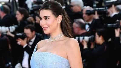 مرتدية فستانا مزين بالكريستال.. ياسمين صبري تخطف الأنظار بإطلالتها اليوم في مهرجان كان