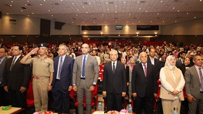 رئيس جامعة المنيا يشهد مهرجان حصاد كلية تربية نوعية للاحتفاء بإنجازات طلابها