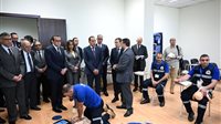 رئيس الوزراء يتفقد المركز القومي للتدريب بمقر هيئة الإسعاف المصرية