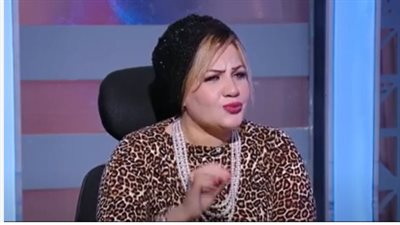 أخصائية اجتماعية وتربوية تكشف عن طريقة التعامل مع «الطفل العنيد»؟