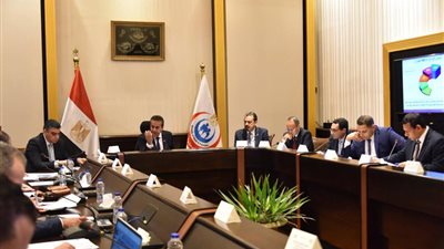 وزير الصحة يترأس اجتماع صندوق مواجهة الطوارئ الطبية والأمراض النادرة