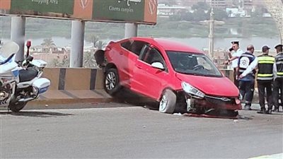 إصابة طبيبة بجروح خطيرة في حادث تصادم سيارة ملاكي بالمنيا 