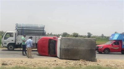 بالصور.. إصابة 7 أشخاص في حادث تمناية وربع نقل بالمنيا 