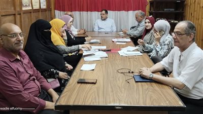 محافظ دمياط يتابع أعمال الصيانة بطريق 191 بالروضة