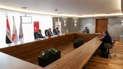 وزير الصحة يترأس إحدى لجان اختبارات القبول لبرنامج 