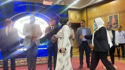 «حماة الوطن» بالقليوبية يسلم أجهزة كهربائية لأكثر من 150 عروسة بحضور المحافظ (صور)