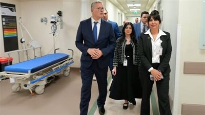 وزير البترول يزور مستشفى أهل مصر ويشيد بدورها الرائد في علاج الحروق