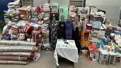 سيدة تتزعم عصابة خطيرة لسرقة أموال المواطنين من أمام ماكينات ATM بالقاهرة|تفاصيل