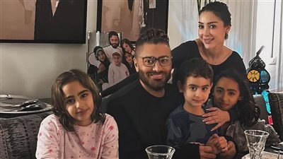 نجل تامر حسني يتعرض لوعكة صحية.. وبسمة بوسيل تطالب بالدعاء له