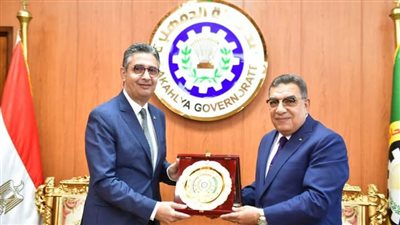 محافظ الدقهلية يستقبل وزير التموين بمكتبه في مستهل زيارته لعدد من المشروعات