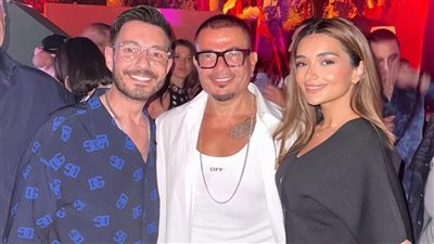 بحضور المشاهير.. عمرو دياب يفتتح فندقه الجديد (صور)