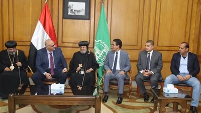 وفد الكنيسة يقدم التهنئة لمحافظ القليوبية ورئيس جامعة بنها بمناسبة عيد الأضحى 