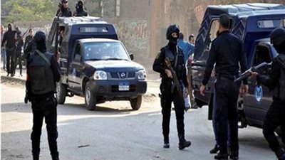 مصرع عنصريين شديدي الخطورة في تبادل لإطلاق النار مع الشرطة