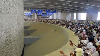 هل الشيطان موجود أثناء رمي الجمرات؟