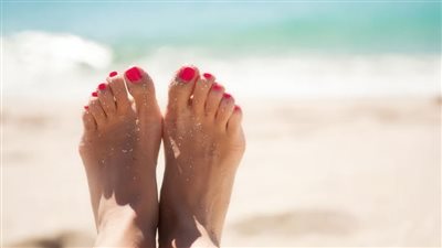 7 نصائح من الخبراء لكبار السن حول صحة القدمين