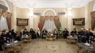 بمناسبة عيد الأضحى.. محافظ المنيا يستقبل المهنئين بديوان المحافظة