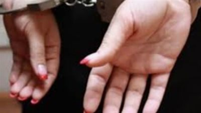 تفاصيل ضبط سيدتين سرقا مشغولات ذهبية من طالبة بالعمرانية 