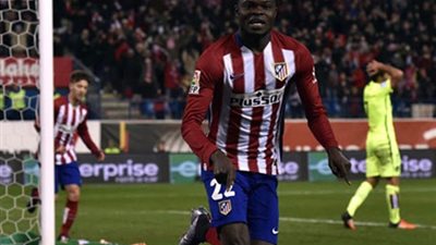 أتلتيكو مدريد يستغل تعثر برشلونة ويتصدر الليجا الإسبانية بالفوز بصعوبة علي ليفانتي بهدف توماس