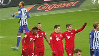 بالصورة ... بايرن ميونيخ يعاير الزمالك بهزائم الاهلي