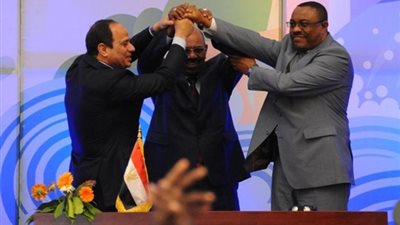 خبير دولى يقترح قمة ثلاثية مصر والسودان وإثيوبيا حول سد النهضة