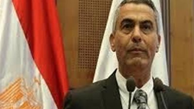 وزير النقل يتفقد مشروعات الطرق بالغربية