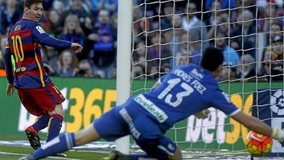 برشلونة يسحق غرناطة برباعية ويستعيد صدارة الليجا الإسبانية