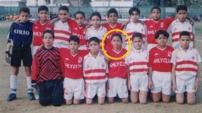 صورة نادرة للنني بفانلة الاهلي امام الزمالك من 13 عام