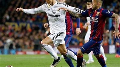 ماركا ..رونالدو يشتبك مع ألفيش فى حفل الكرة الذهبية