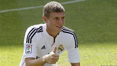 كلوب يرغب في إنقاذ كروس من معاناته في ريال مدريد