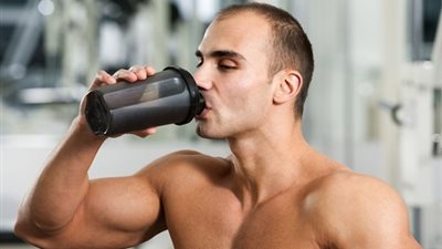 للرياضين.. للحصول على مشروب البروتين بطريقة آمنة إليك هذه الوصفات