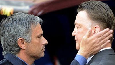 فان جال يتقمص دور مورينيو