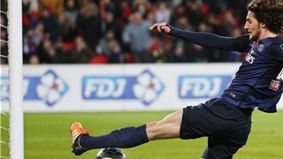 مرسيليا يزاحم ارسنال ومانشستر يونايتد على 