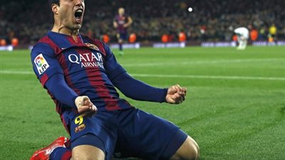 برشلونة يبدأ مفاوضات تمديد عقد سواريز