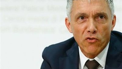 أستاذ قانون دولي: ليس من مصلحة سويسرا رد الأموال المنهوبة إلى مصر