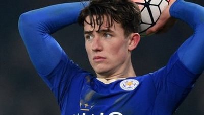 مدافع ليستر سيتى تحت أنظار فينجر