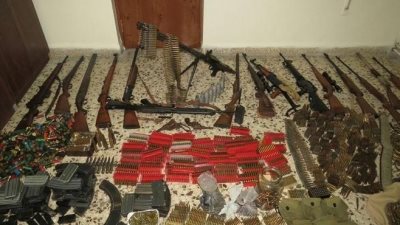 ضبط ترسانة أسلحة نارية بينها جرينوف وبنادق آلية في المنيا 