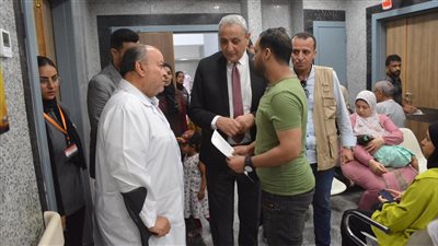 جولة مفاجئة لمحافظ الغربية بمستشفى طنطا العام الجديد
