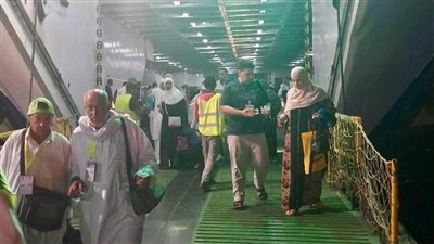 وزير السياحة يوجه بسرعة إنهاء ترتيبات عودة وفود الحج السياحي البري