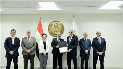 وزير التعليم وهيئة التعاون الدولي اليابانية 