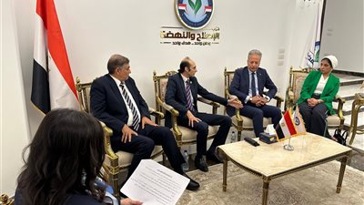 «منها تعديل القانون».. عصام شيحة يقدم «5» توصيات لدعم الأحزاب السياسية في مصر