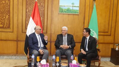تفاصيل لقاء محافظ القليوبية بوزير التعليم العالي 