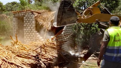 بالصور.. «مدينة الأقصر» تشن حملات موسعة لإزالة واسترداد أراضي أملاك الدولة