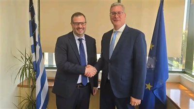 وزير البترول يعقد جلسة مباحثات مع نائب وزير الطاقة اليوناني لبحث التعاون