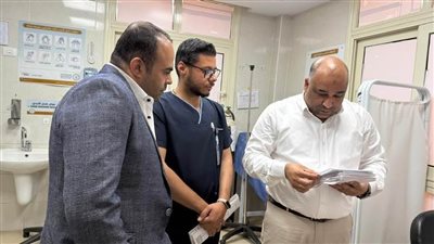 «حماد» يتفقد انتظام العمل بالوحدات الصحية التابعة للرعاية الصحية بالأقصر (صور)